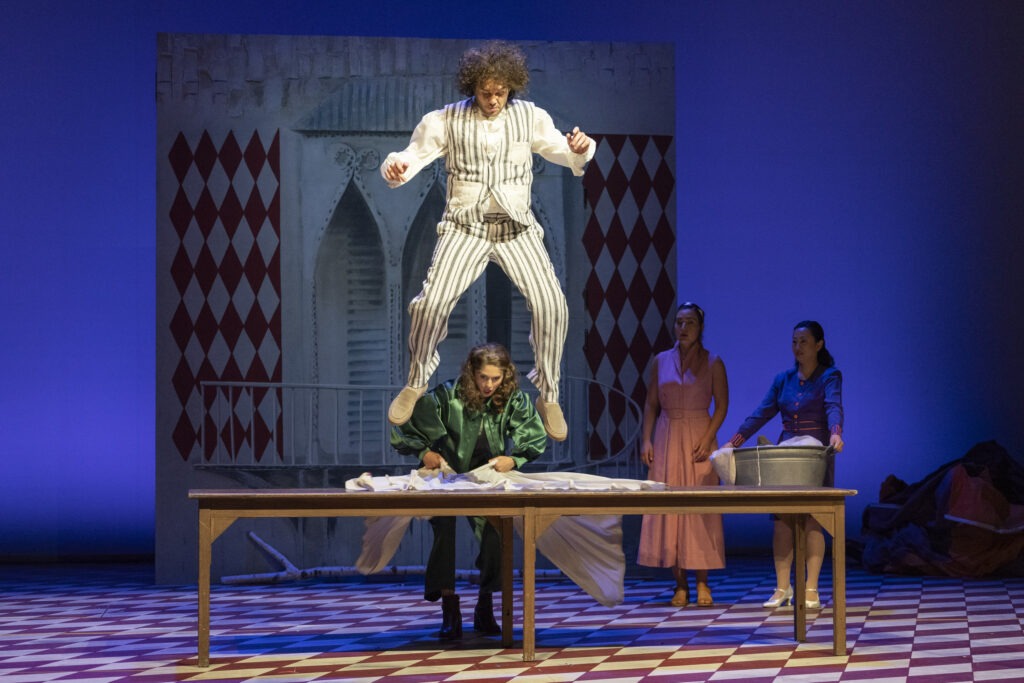 250110-Giessen-L'elisir-d'amore-©LenaBils_LB11961