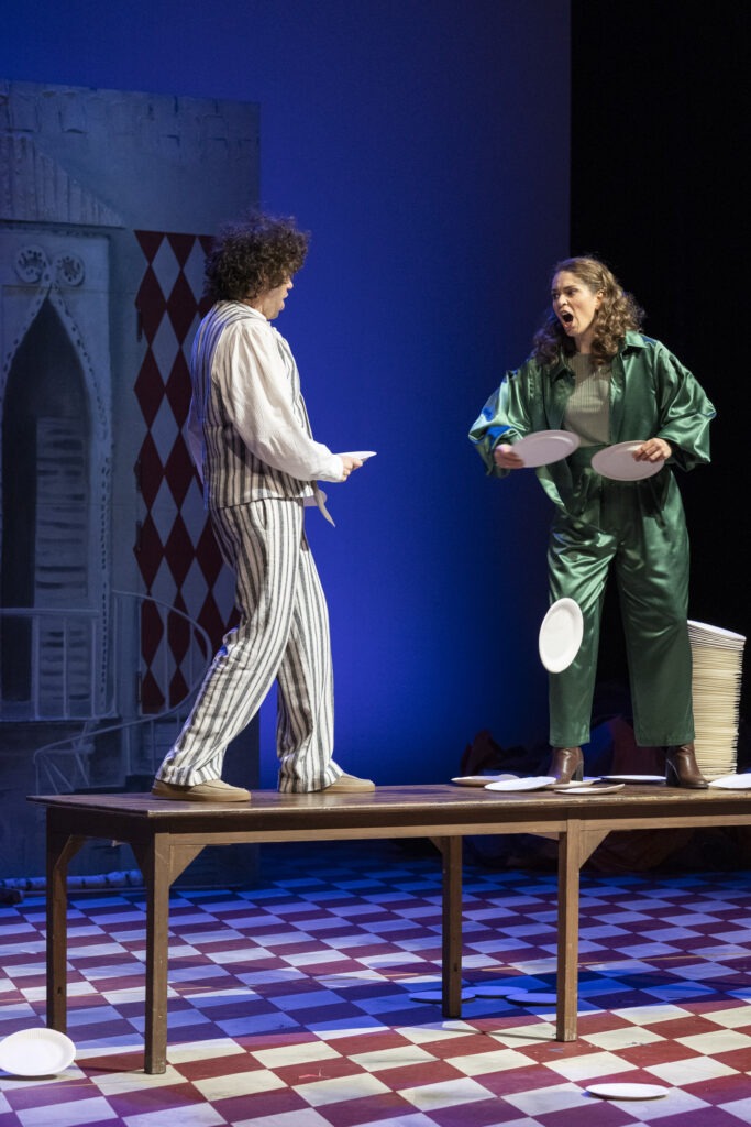 250110-Giessen-L'elisir-d'amore-©LenaBils_LB11975