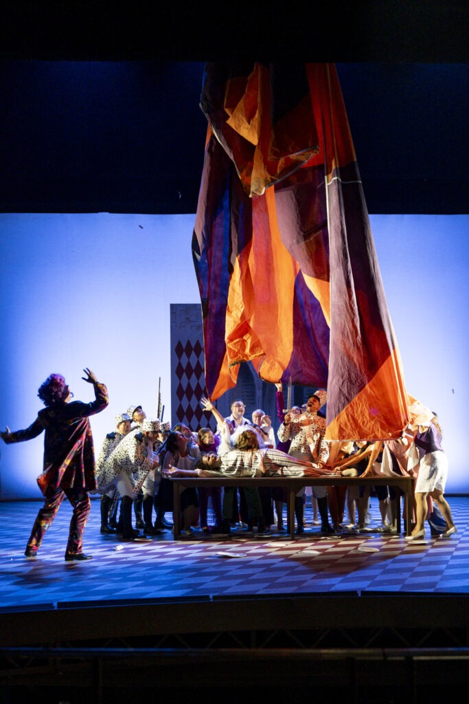 250929-Giessen-L'elisir-d'amore-©LenaBils_LB27480-Verbessert-SR-2