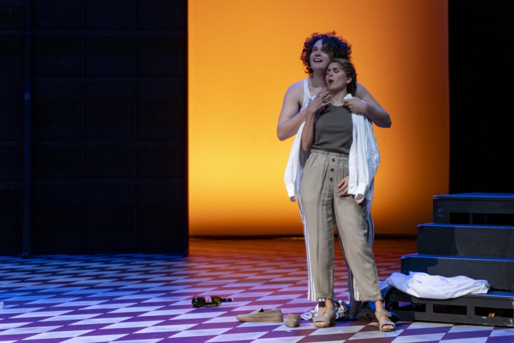 250929-Giessen-L'elisir-d'amore-©LenaBils_LB27950-Verbessert-RR