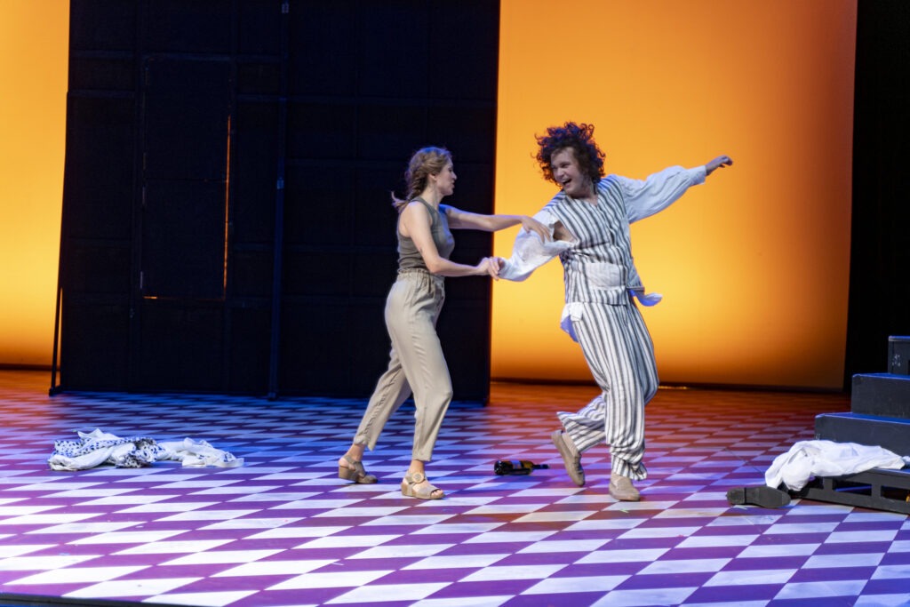 250929-Giessen-L'elisir-d'amore-©LenaBils_LB27963-Verbessert-RR